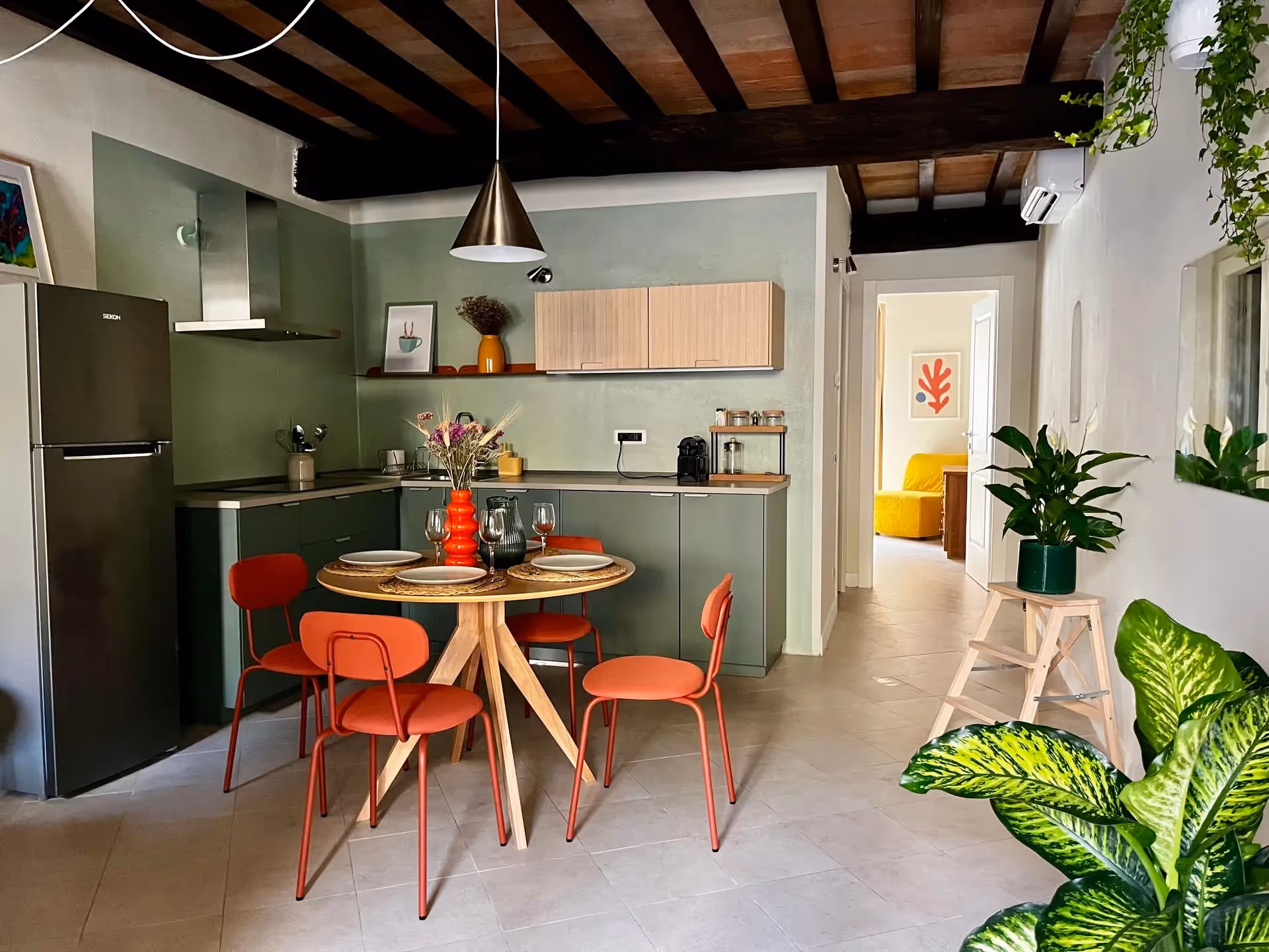 Soggiorno elegante dell'appartamento Roma284 nel centro storico di Piacenza